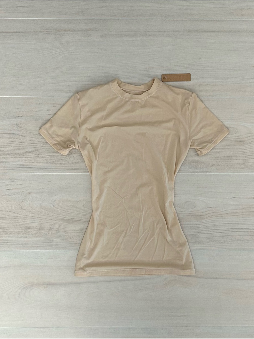 new with tags skims fits everybody tshirt